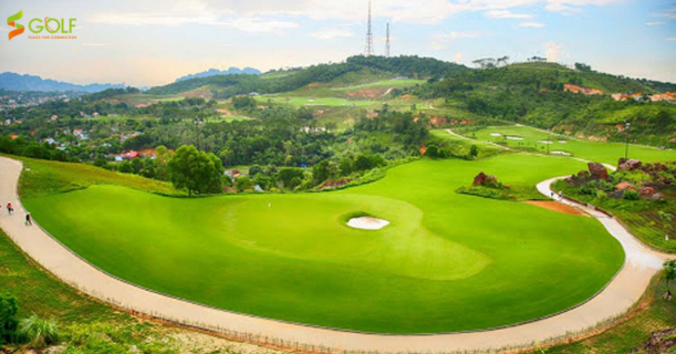TỈNH QUẢNG NINH MỞ CỬA SÂN GOLF ĐÓN KHÁCH NỘI TỈNH