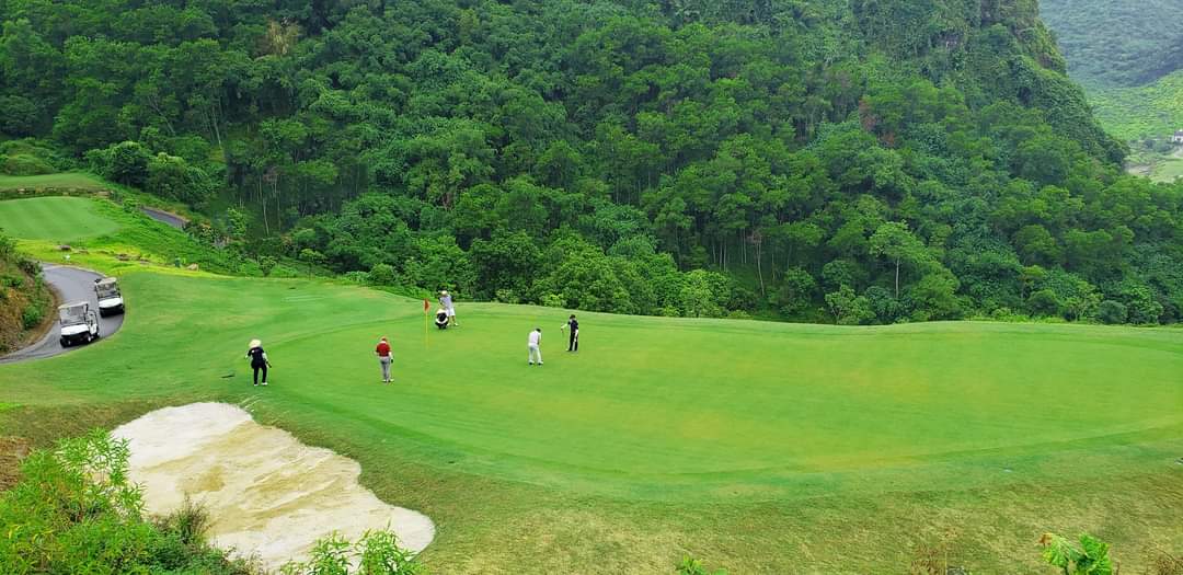 Stone-valley-golf-resort-chinh-thuc-ra-mat-9-ho-golf-moi-nang-hang-san-golf-len-27-ho-2